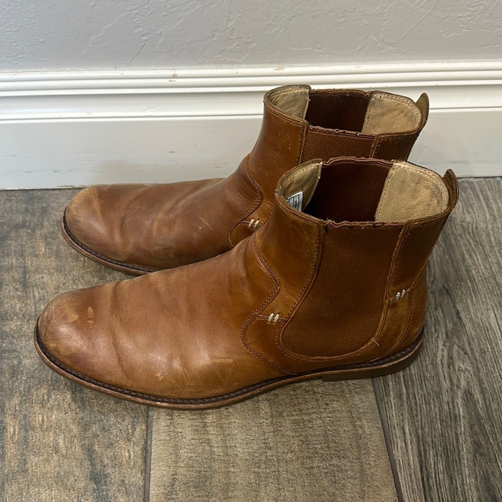 UGG brown leather boots size 10.5